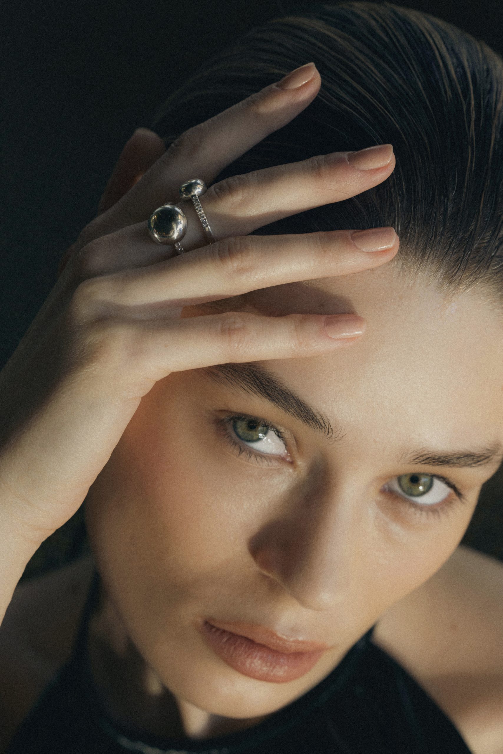 Node Petit Semi Crystal Ring - Image 3